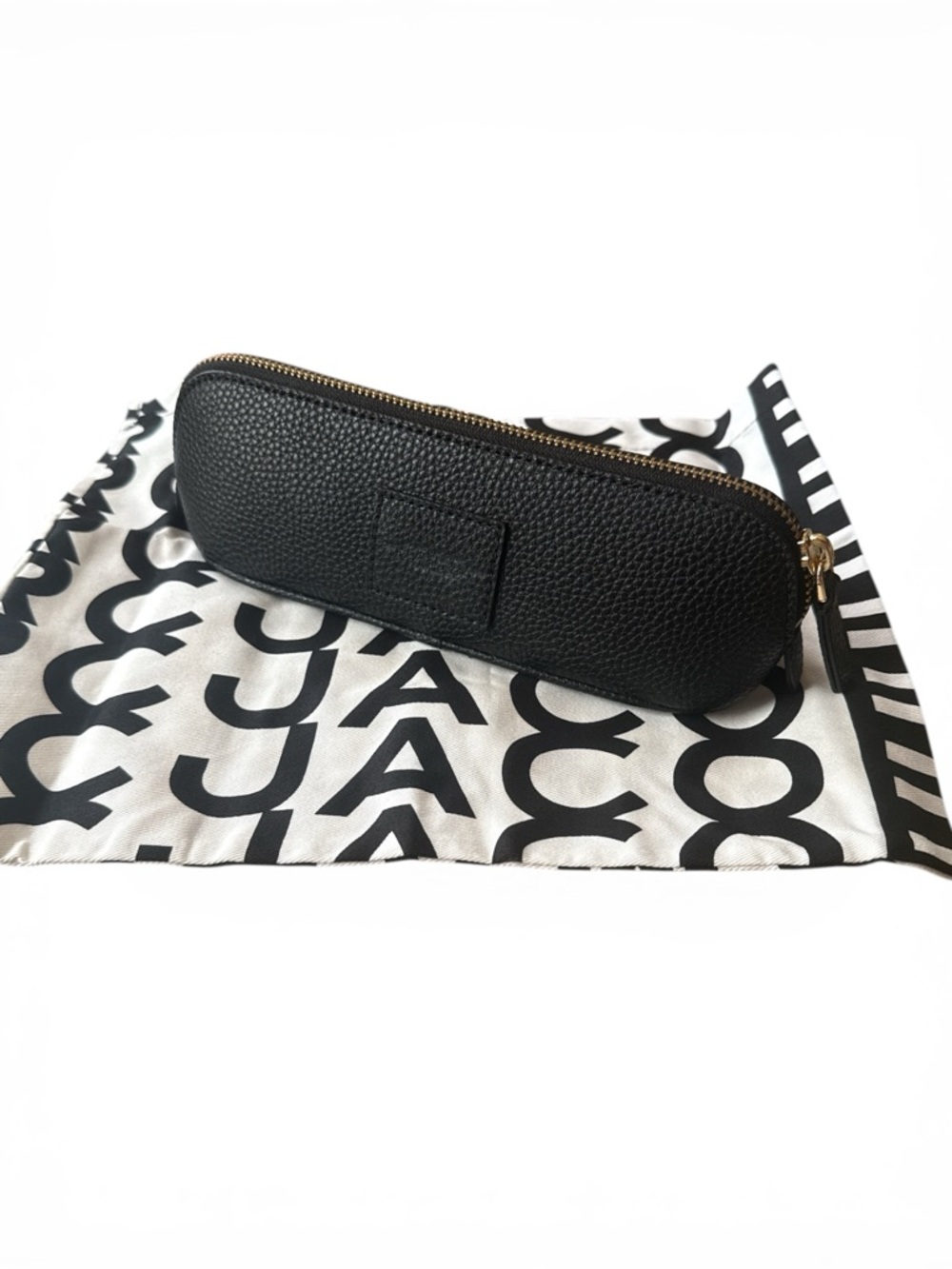 MARC JACOBS THE PENCIL CASE black leather with dust bag *discontinued! - Picture 2 of 3